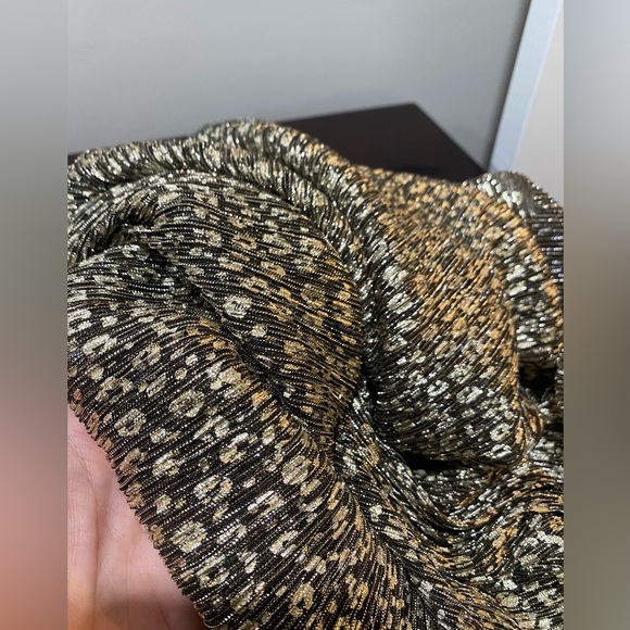 Maeve shimmer gold and black 16 skirt - Picture 3 of 12